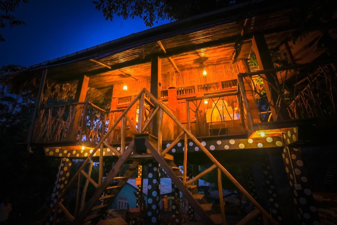 The Winsome & Tree House Bed and Breakfast Ella Εξωτερικό φωτογραφία